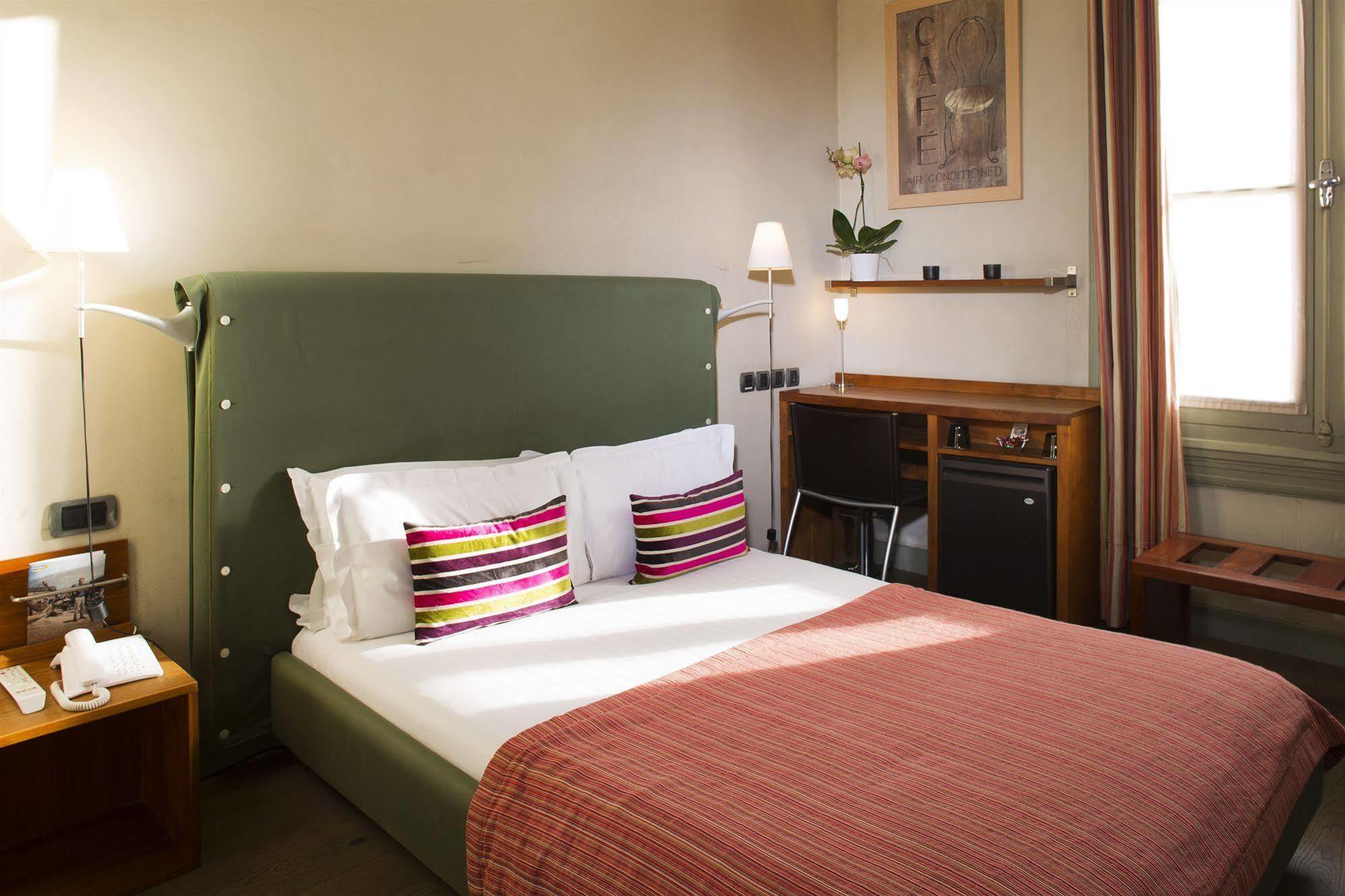 Hotel Des Arceaux มงต์เปอลิเยร์ ภายนอก รูปภาพ
